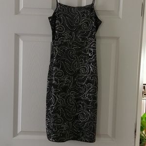 Short dress Crisscross straps across back